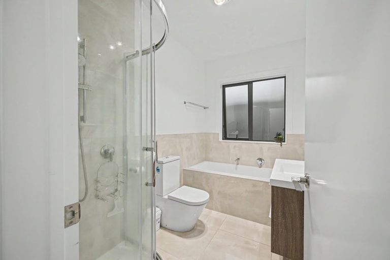 Photo of property in 113 Tiriwa Drive, Massey, Auckland, 0614