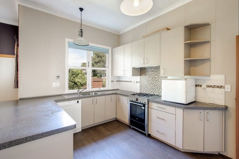 Photo of property in 300 Grays Road, Saint Leonards, Hastings, 4120