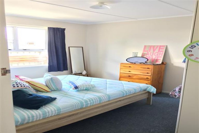 Photo of property in 220 Tamamutu Street, Taupo, 3330