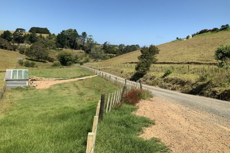 Photo of property in 18 Ross Road, Parua Bay, Onerahi, 0192