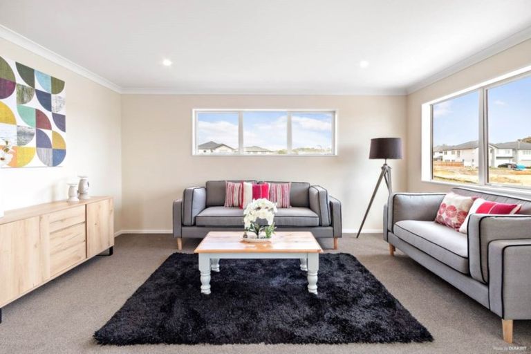 Photo of property in 33 Nightingale Road, Flat Bush, Auckland, 2019