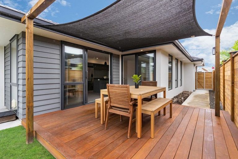 Photo of property in 7 Tuangi Way, Papamoa Beach, Papamoa, 3118
