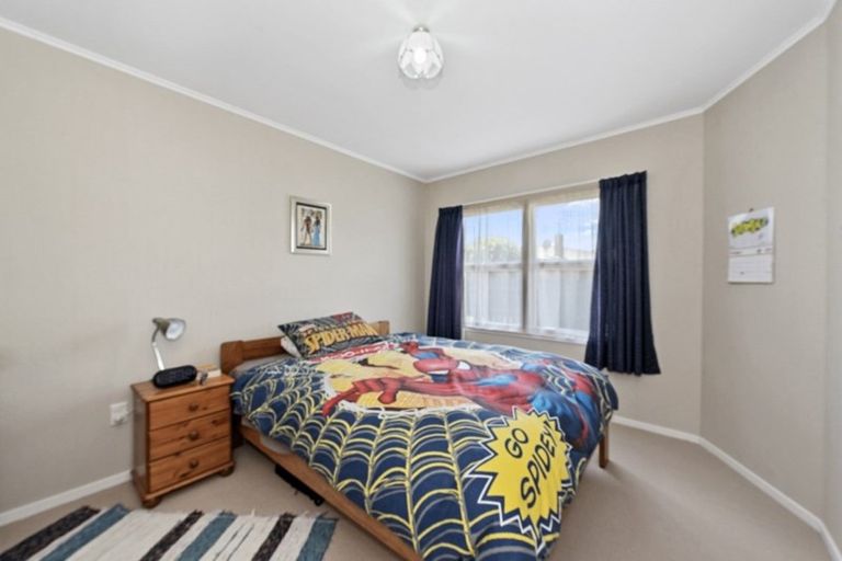 Photo of property in 22 Kingsley Street, St Andrews, Hamilton, 3200