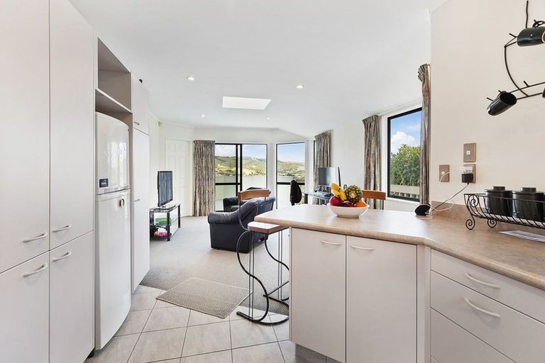 Photo of property in 13 Chastudon Place, Tawa, Wellington, 5028