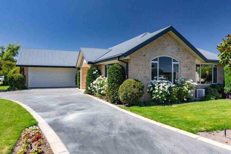 Photo of property in 12 Richard Seddon Drive, Northwood, Christchurch, 8051