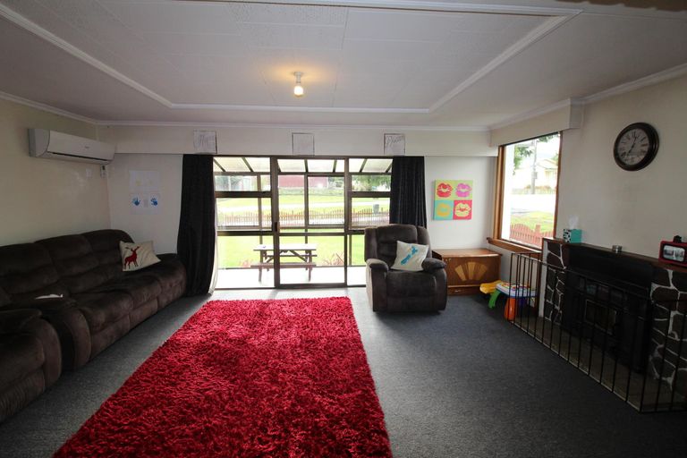 Photo of property in 18 Helena Street, Lumsden, 9730