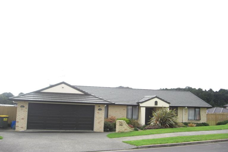 Photo of property in 15 Norman Close, The Gardens, Auckland, 2105