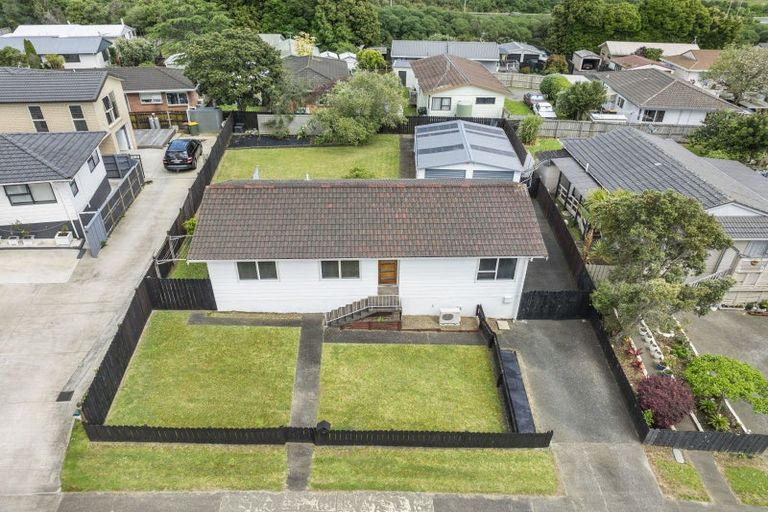 Photo of property in 95 Everglade Drive, Totara Heights, Auckland, 2105