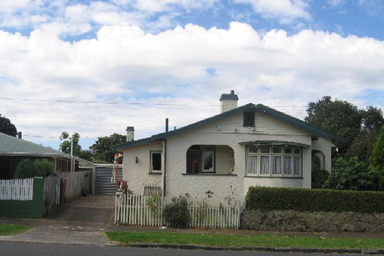 Photo of property in 111 Grey Street, Onehunga, Auckland, 1061