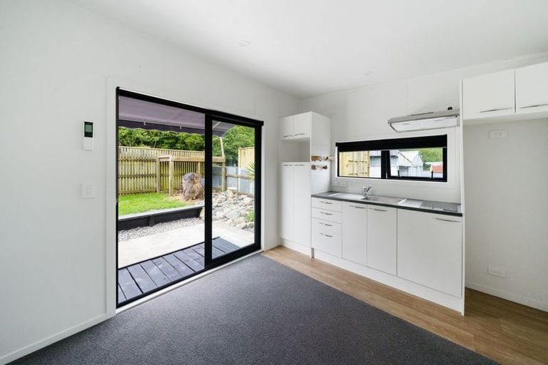 Photo of property in 51 Gillespies Road, Birchville, Upper Hutt, 5018