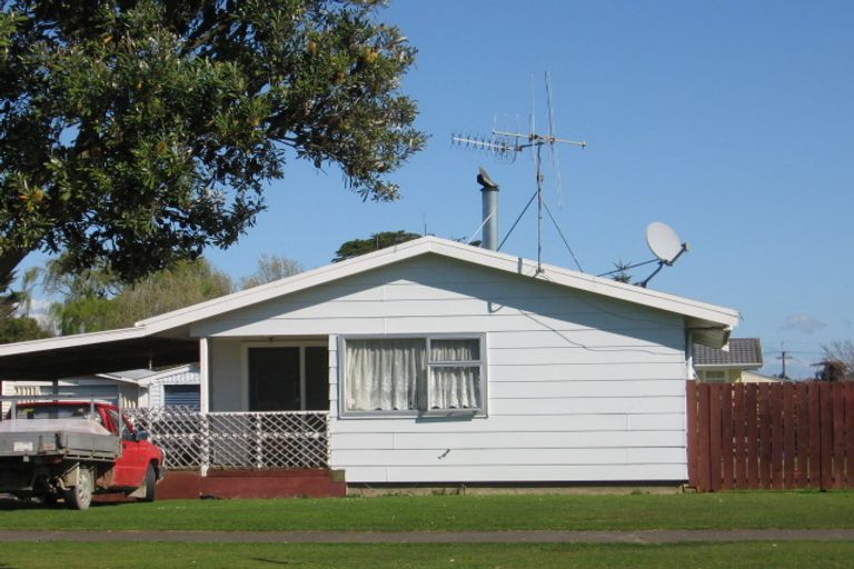 Photo of property in 44 Norbiton Road, Foxton, 4814