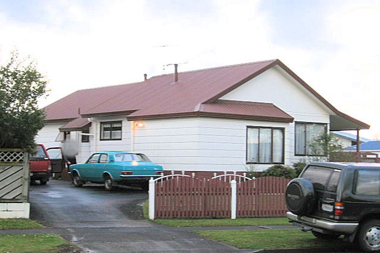 Photo of property in 30 Waterford Road, Fitzroy, Hamilton, 3206