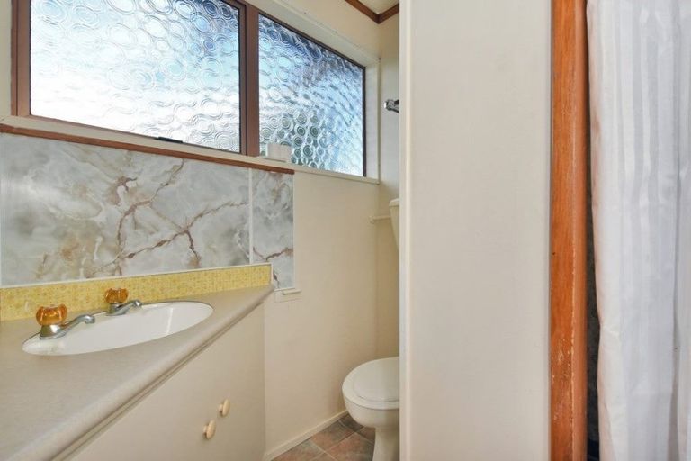 Photo of property in 15 Sherwood Road, Onerahi, Whangarei, 0110