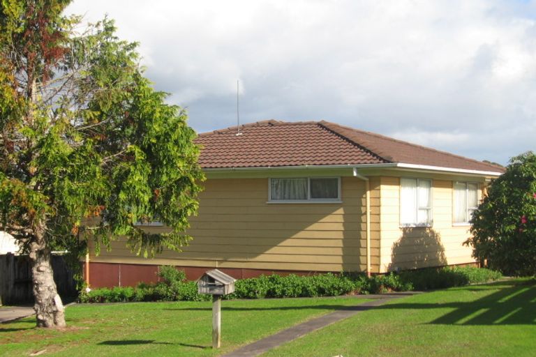 Photo of property in 53 Anich Road, Massey, Auckland, 0614