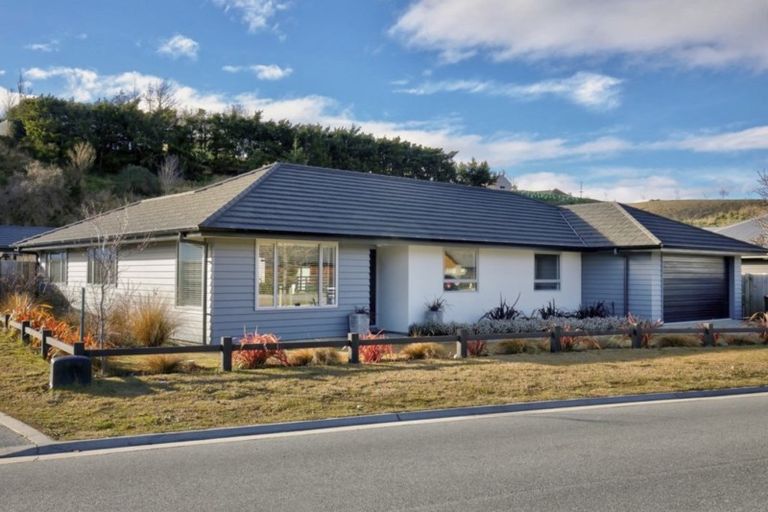 Photo of property in 11 Banbury Terrace, Lower Shotover, Queenstown, 9304