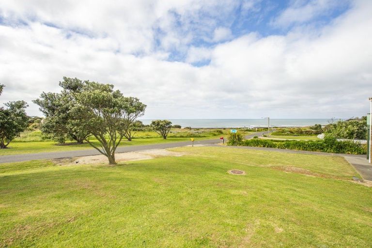 Photo of property in 7 Waiinu Beach Road, Waiinu Beach, Wanganui, 4588