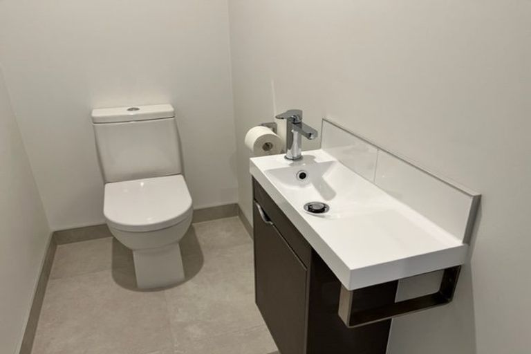 Photo of property in 21 Orona Place, Takanini, 2112