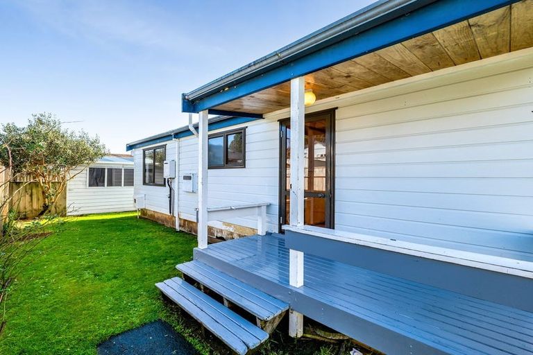 Photo of property in 401b Carrington Street, Upper Vogeltown, New Plymouth, 4310