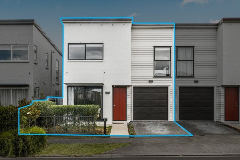 Photo of property in 61 Kopuru Road, Whenuapai, Auckland, 0618