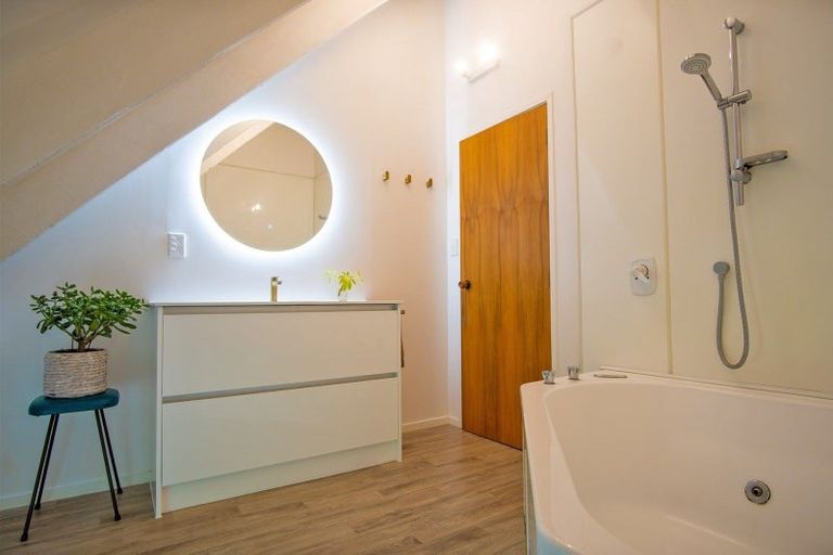 Photo of property in 30 Von Dadelszen Place, Havelock North, 4130