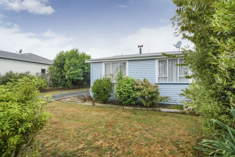 Photo of property in 2 Rira Street, Marton, 4710