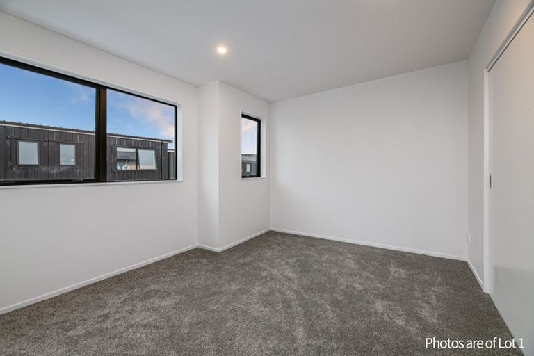 Photo of property in 5/17 Kingdale Road, Henderson, Auckland, 0610