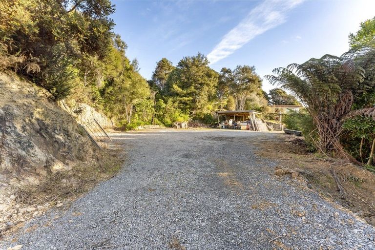 Photo of property in 84 Heretaunga Square, Silverstream, Upper Hutt, 5019