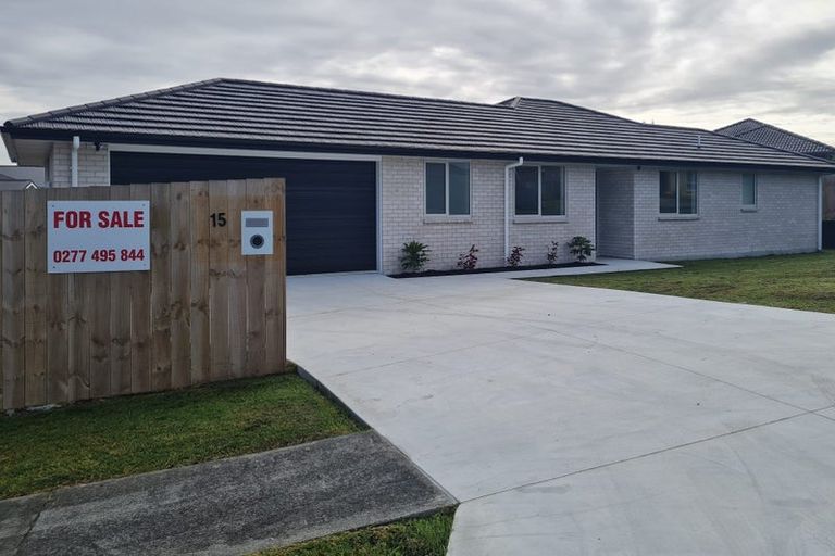 Photo of property in 15 Ocean View Rise, Ruakaka, 0116