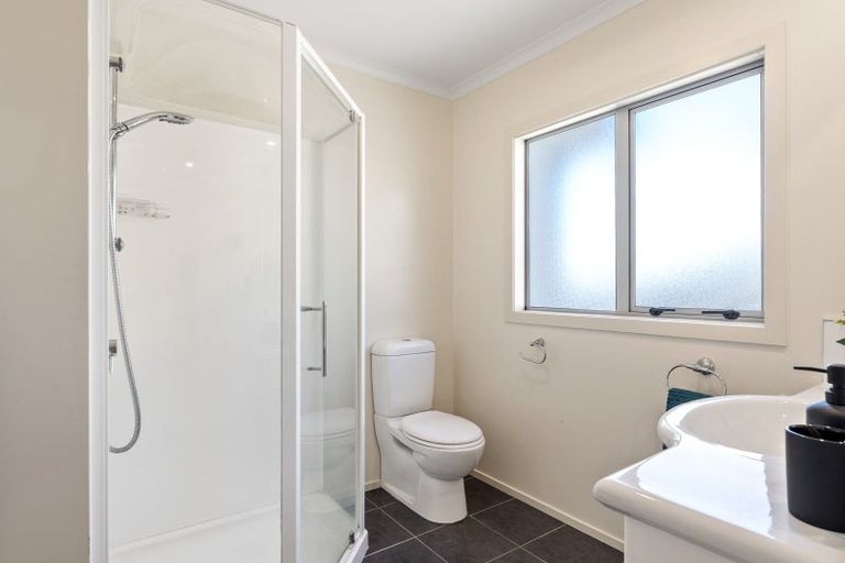 Photo of property in 16 Eastcott Grove, Churton Park, Wellington, 6037