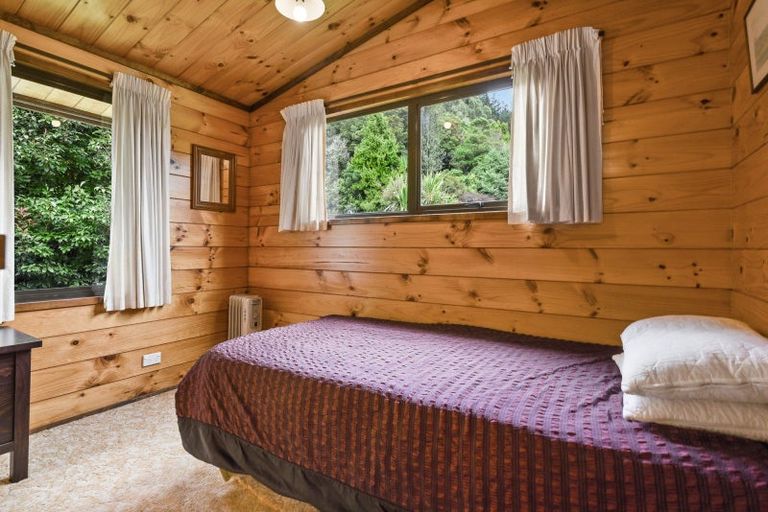 Photo of property in 3 Tombleson Road, Lake Rotoma, Rotorua, 3074