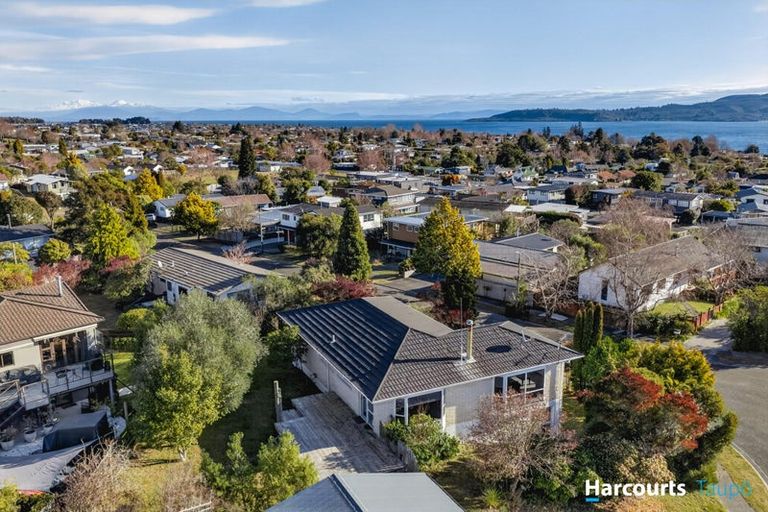 Photo of property in 4 Kensington Place, Richmond Heights, Taupo, 3330