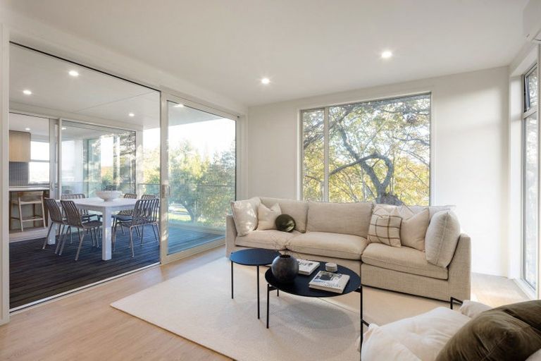 Photo of property in 1/2 Woodstock Road, Fairfield, Hamilton, 3214