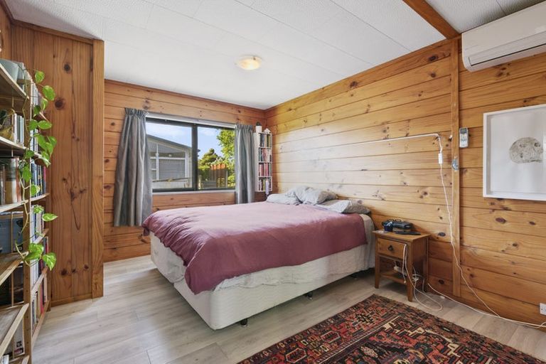 Photo of property in 5 Kaipara Crescent, Helensville, 0800