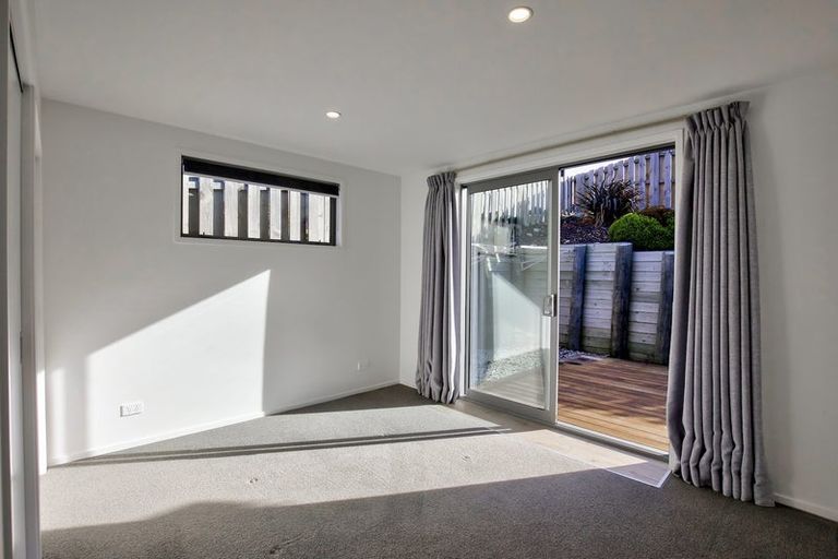 Photo of property in 1 Huxley Place, Lake Hayes, Queenstown, 9304