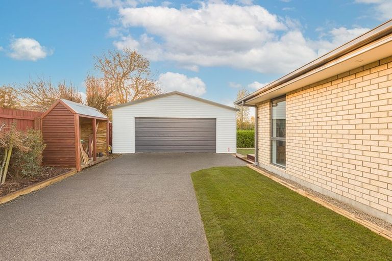 Photo of property in 61 Veitches Road, Casebrook, Christchurch, 8051