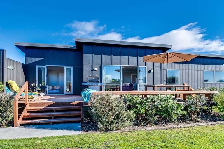 Photo of property in 43 Harper Road, Waimarama, Havelock North, 4294