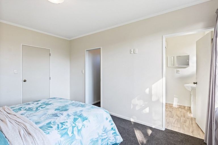 Photo of property in 25 Cedar Drive, Paraparaumu Beach, Paraparaumu, 5032