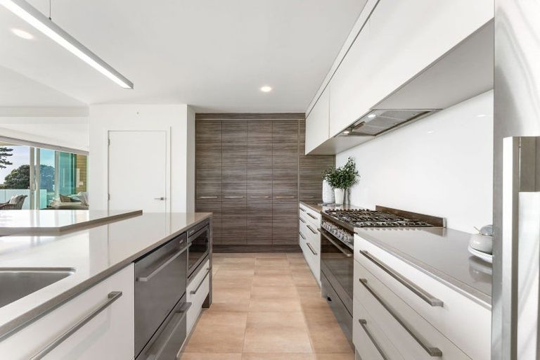 Photo of property in 2/154 Marine Parade, Mount Maunganui, 3116