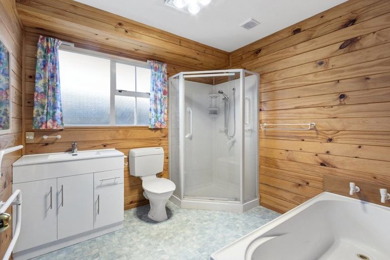 Photo of property in 5 Thompsons Road, Belfast, Christchurch, 8051