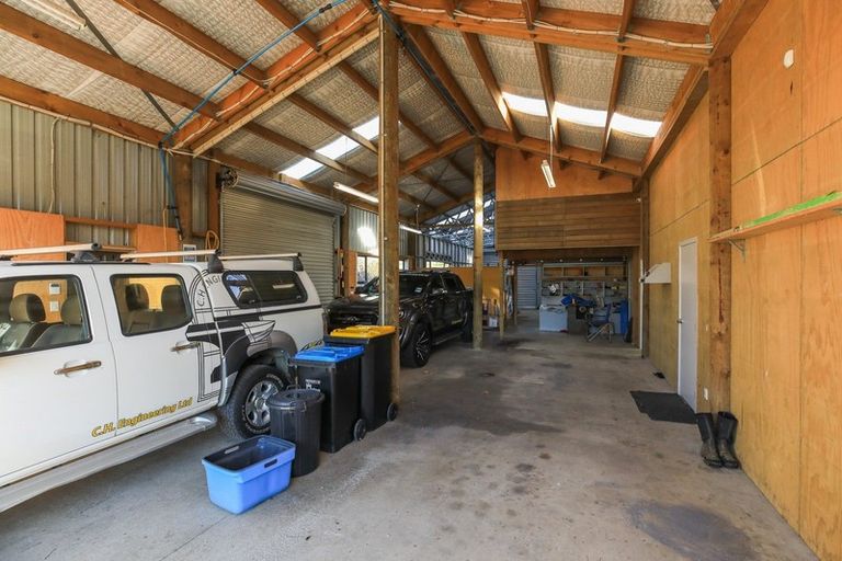 Photo of property in 1725 Kakaramea Road, Ngahinapouri, Hamilton, 3290