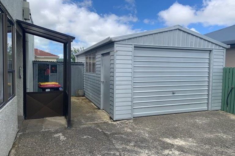 Photo of property in 60 Joseph Street, Waverley, Invercargill, 9810