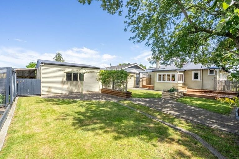 Photo of property in 8 Karamu Avenue, Takaro, Palmerston North, 4410