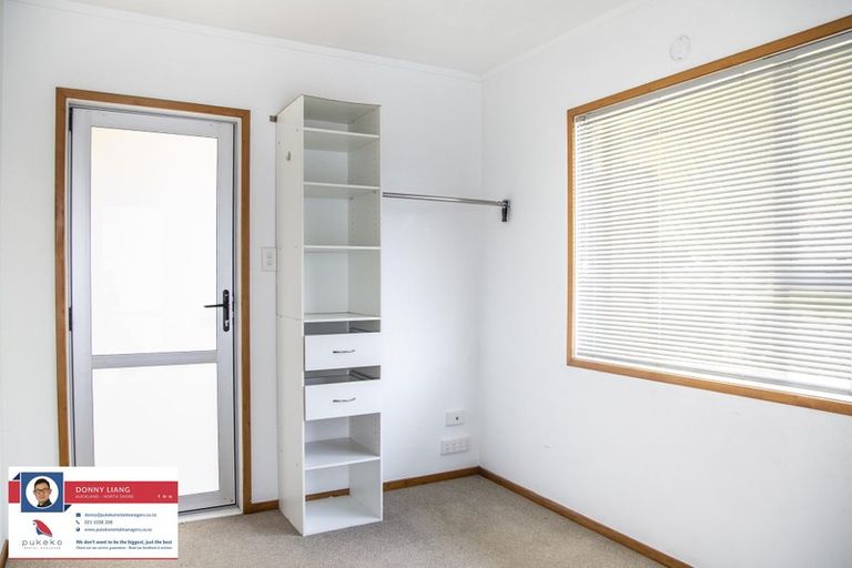 Photo of property in 1/38 Akoranga Drive, Northcote, Auckland, 0627