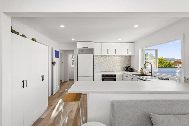 Photo of property in 14 Main Road, Raglan, 3225