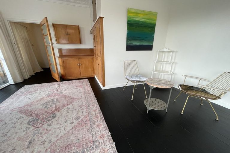 Photo of property in 258 Saint Aubyn Street, New Plymouth, 4310