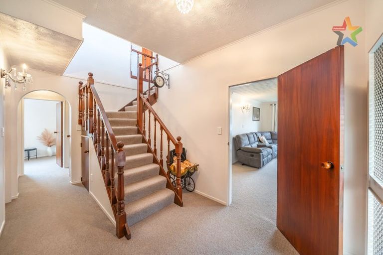 Photo of property in 2 Mcenroe Grove, Naenae, Lower Hutt, 5011