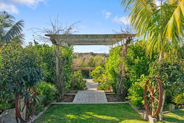 Photo of property in 9 Livery Lane, Taupaki, Henderson, 0782