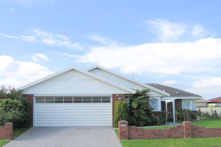 Photo of property in 12 Azalea Dell, Mount Maunganui, 3116