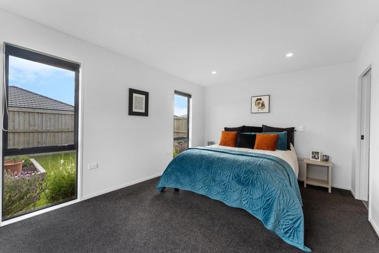 Photo of property in 10 Minerva Crescent, Woodend, 7610