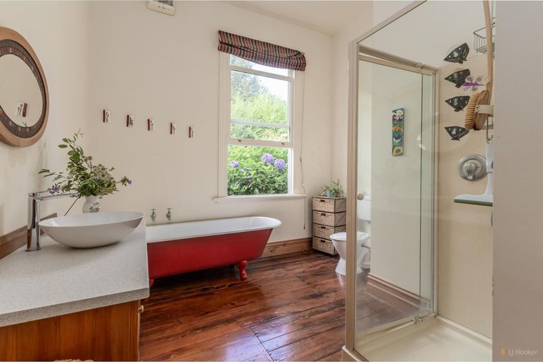 Photo of property in 111 Main North Road, Geraldine, 7930